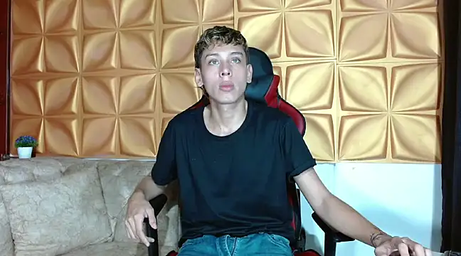 Snapshot of Noahoconor chatting on 20, 2, 2025 Noahoconor online show from 20, 2, 2025