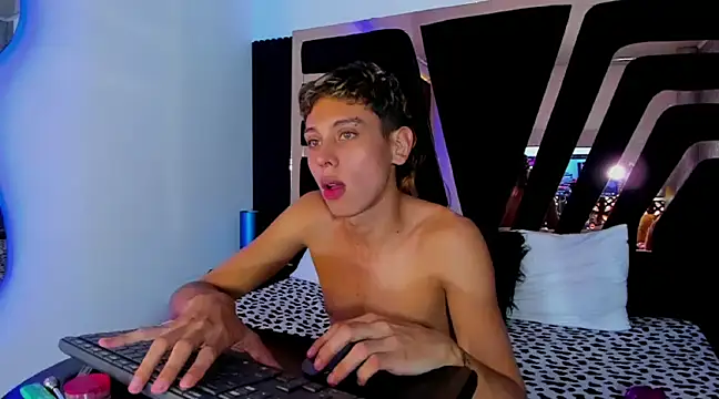 Snapshot of Noahoconor chatting on 28, 2, 2025 Noahoconor online show from 28, 2, 2025