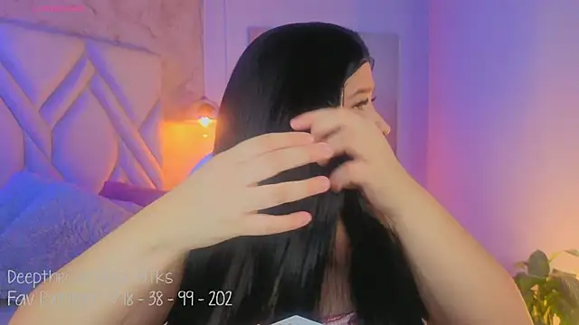 Snapshot of Leaa_Cox chatting on 30, 4, 2026 Leaa Cox online show from 30, 4, 2026