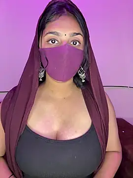 Dishasarmaa05 online show from 16, 3, 2025