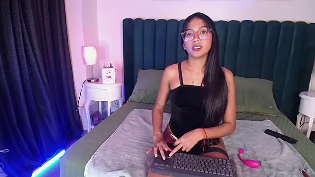 Tyla Ks online show from 27, 2, 2025