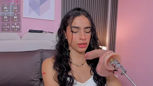 Snapshot of honey_sofii_ chatting on 30, 9, 2025 honey sofii online show from 30, 9, 2025