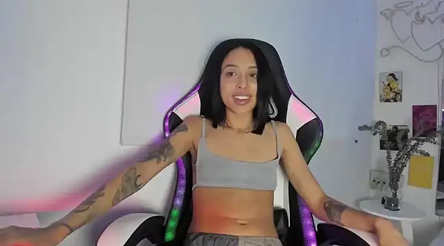 Snapshot of agaataa_ chatting on 8, 3, 2025 agaataa online show from 8, 3, 2025