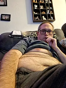 Snapshot of Smallone327 chatting on 4, 10, 2025 Smallone327 online show from 4, 10, 2025