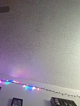 Snapshot of Smallone327 chatting on 19, 10, 2025 Smallone327 online show from 19, 10, 2025