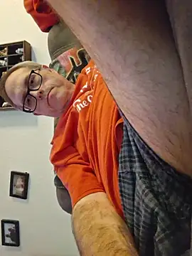 Snapshot of Smallone327 chatting on 9, 11, 2025 Smallone327 online show from 9, 11, 2025