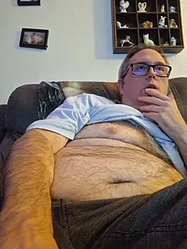 Snapshot of Smallone327 chatting on 17, 11, 2025 Smallone327 online show from 17, 11, 2025