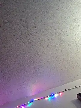 Snapshot of Smallone327 chatting on 14, 12, 2025 Smallone327 online show from 14, 12, 2025