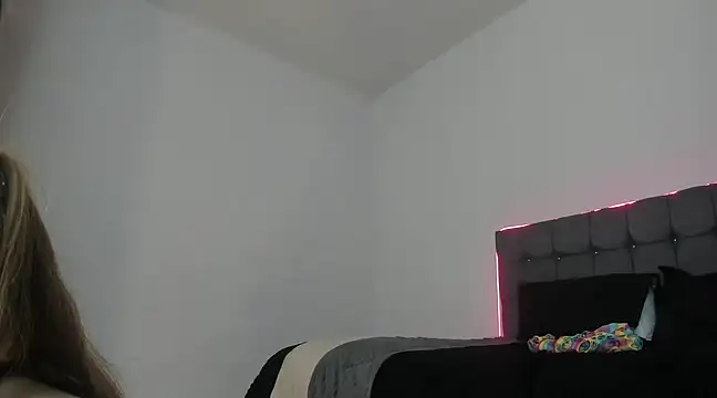 MelaniJhonson online show from 10, 3, 2025