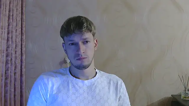 Snapshot of frama666 chatting on 6, 11, 2025 frama666 online show from 6, 11, 2025