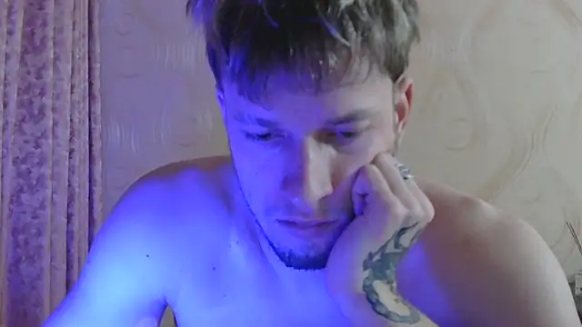 Snapshot of frama666 chatting on 9, 11, 2025 frama666 online show from 9, 11, 2025