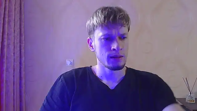 Snapshot of frama666 chatting on 17, 11, 2025 frama666 online show from 17, 11, 2025