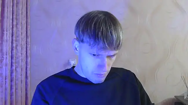 Snapshot of frama666 chatting on 2, 12, 2025 frama666 online show from 2, 12, 2025