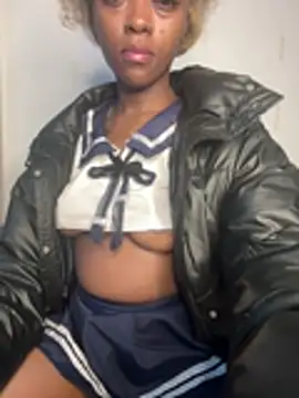 Snapshot of xxTatiannaxx chatting on 7, 7, 2026 xxTatiannaxx online show from 7, 7, 2026