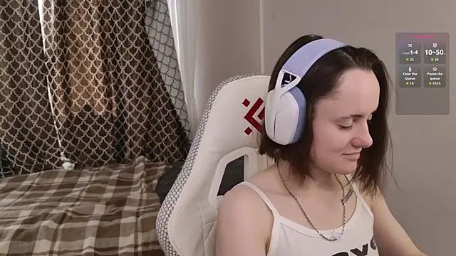 Luna Loveee online show from 14, 9, 2025