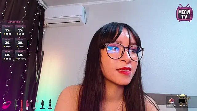 Snapshot of miyakimi0101 chatting on 7, 11, 2025 miyakimi0101 online show from 7, 11, 2025