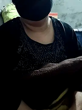 Snapshot of sharnjit299 chatting on 3, 12, 2025 sharnjit299 online show from 3, 12, 2025