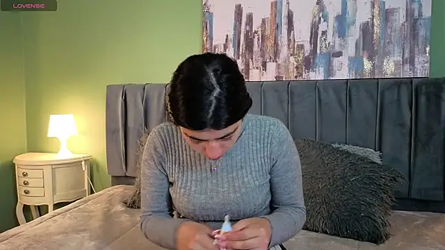 Cassie bloom online show from 8, 4, 2026