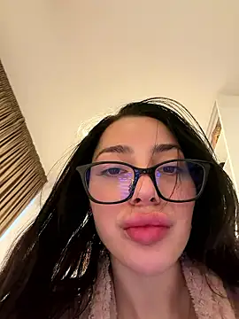 Mia Splash online show from 16, 1, 2026