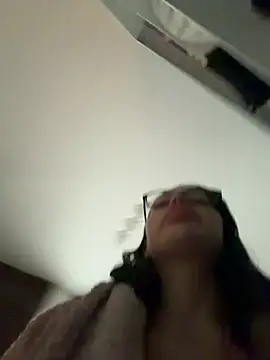 Mia Splash online show from 8, 2, 2026