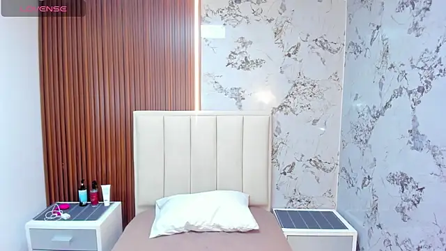 MEGANZARICK online show from 19, 3, 2026