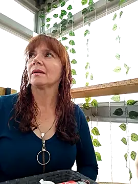 Snapshot of chanel-2025 chatting on 8, 3, 2025 chanel-2025 online show from 8, 3, 2025