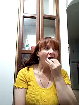 Snapshot of chanel-2025 chatting on 10, 3, 2025 chanel-2025 online show from 10, 3, 2025