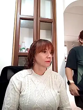 Snapshot of chanel-2025 chatting on 14, 3, 2025 chanel-2025 online show from 14, 3, 2025