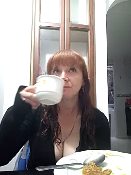 Snapshot of chanel-2025 chatting on 16, 3, 2025 chanel-2025 online show from 16, 3, 2025