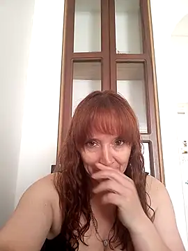 Snapshot of chanel-2025 chatting on 18, 3, 2025 chanel-2025 online show from 18, 3, 2025