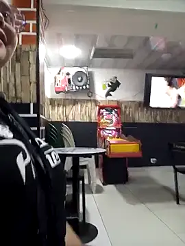 Snapshot of chanel-2025 chatting on 21, 3, 2025 chanel-2025 online show from 21, 3, 2025