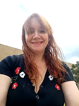 Snapshot of chanel-2025 chatting on 21, 9, 2025 chanel-2025 online show from 21, 9, 2025