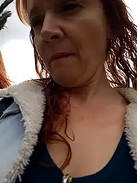 Snapshot of chanel-2025 chatting on 24, 9, 2025 chanel-2025 online show from 24, 9, 2025