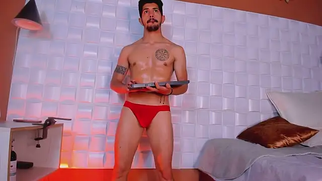 AlejandroStormm online show from 24, 2, 2025