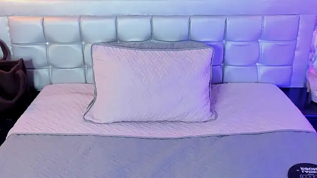 MELODYY SWEET online show from 1, 3, 2026