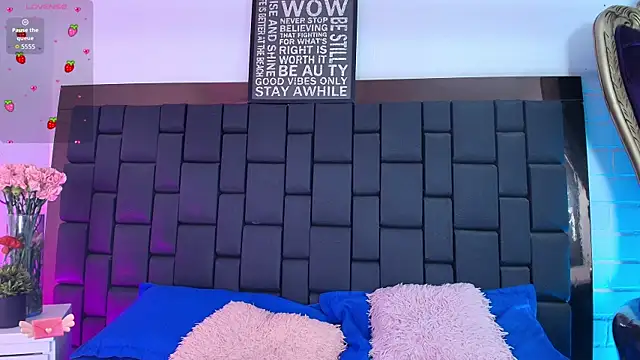 Snapshot of Lexi_Howard_ chatting on 26, 11, 2025 Lexi Howard online show from 26, 11, 2025