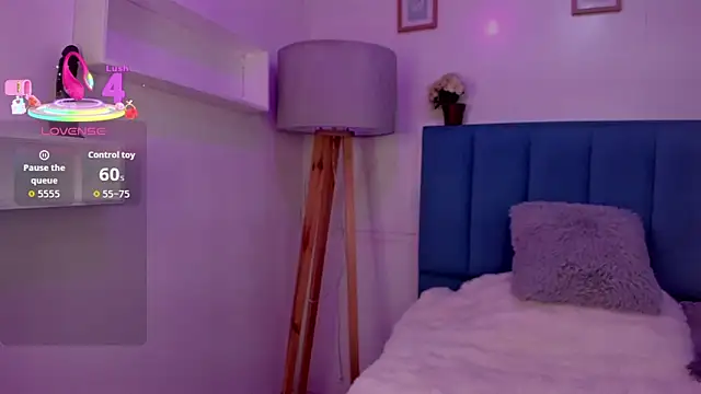 Snapshot of Anniie__Evans chatting on 16, 12, 2025 Anniie Evans online show from 16, 12, 2025