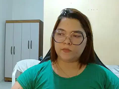 GoddessChaar online show from 19, 3, 2025