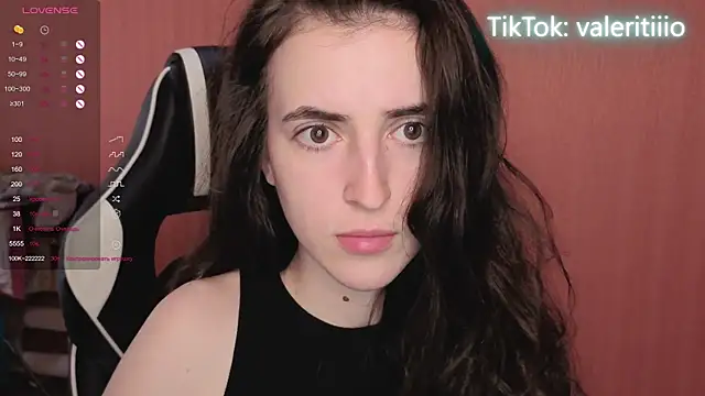 Snapshot of reaiss chatting on 15, 9, 2025 reaiss online show from 15, 9, 2025