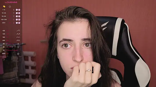 Snapshot of reaiss chatting on 1, 10, 2025 reaiss online show from 1, 10, 2025