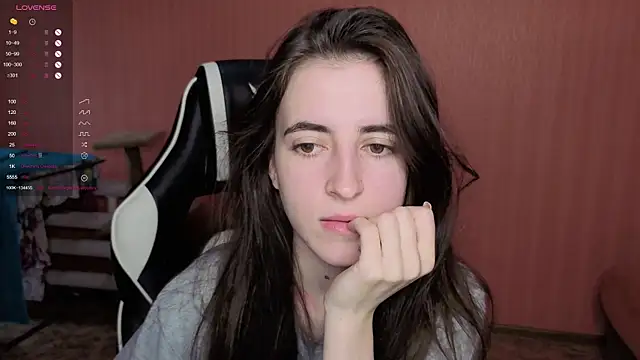 Snapshot of reaiss chatting on 2, 12, 2025 reaiss online show from 2, 12, 2025