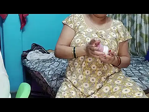 Snapshot of longsexji chatting on 30, 10, 2025 longsexji online show from 30, 10, 2025