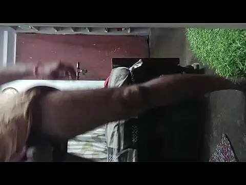 Snapshot of longsexji chatting on 5, 11, 2025 longsexji online show from 5, 11, 2025