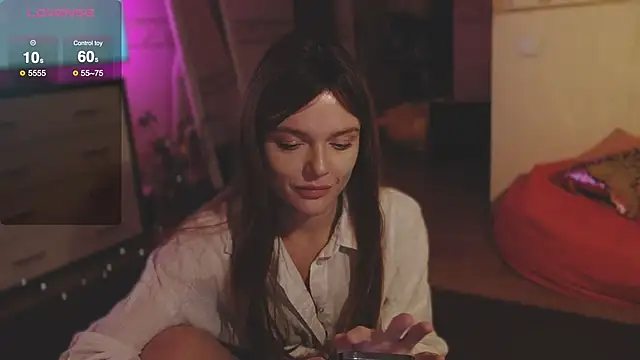 Snapshot of CherryRed_Girl chatting on 24, 2, 2025 CherryRed Girl online show from 24, 2, 2025