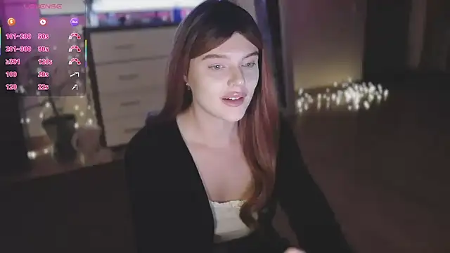 Snapshot of CherryRed_Girl chatting on 22, 9, 2025 CherryRed Girl online show from 22, 9, 2025