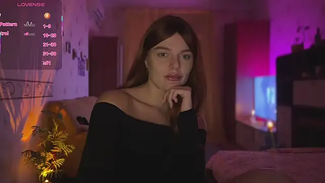 Snapshot of CherryRed_Girl chatting on 23, 10, 2025 CherryRed Girl online show from 23, 10, 2025