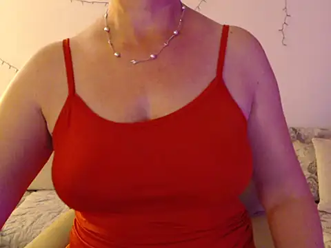 YourfantasyGiuly online show from 2, 6, 2026