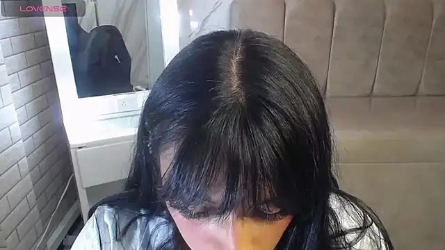 Isabella Collen v online show from 9, 4, 2026