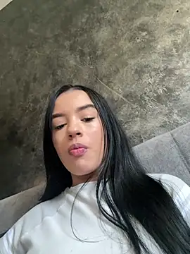 Antonella Smiith  online show from 14, 4, 2026