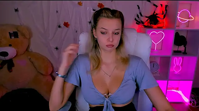 Snapshot of melissa_richardson chatting on 25, 10, 2025 melissa richardson online show from 25, 10, 2025